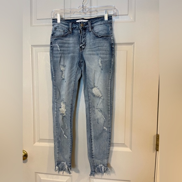 KanCan Signature Blue Distressed Denim Buckle Exclusive Sunny Jeans 25 - Picture 4 of 7